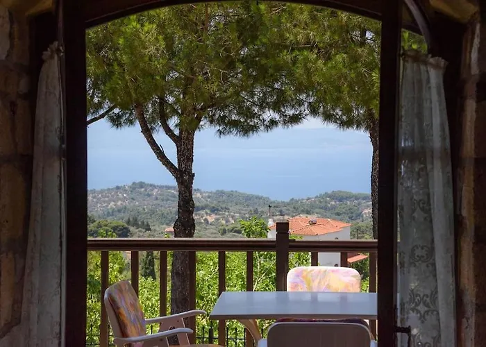 Stone House Nerotrivia