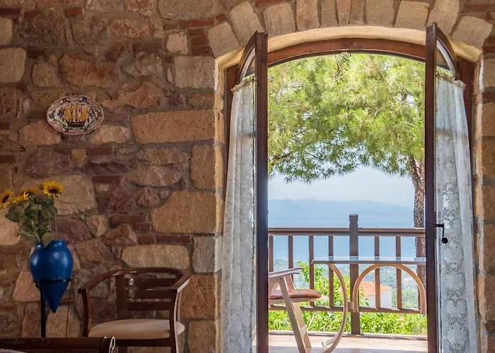 Villa Stone House Nerotrivia