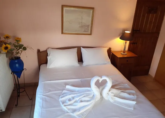 Stone House Nerotrivia